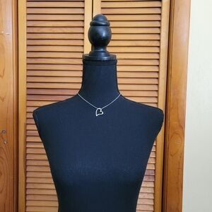 NWT New York & Company Slanted Silver Heart Pendant Necklace